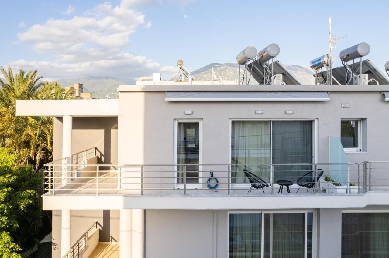 Black & White Marina Studio, Kalamata Getaway Exterior photo